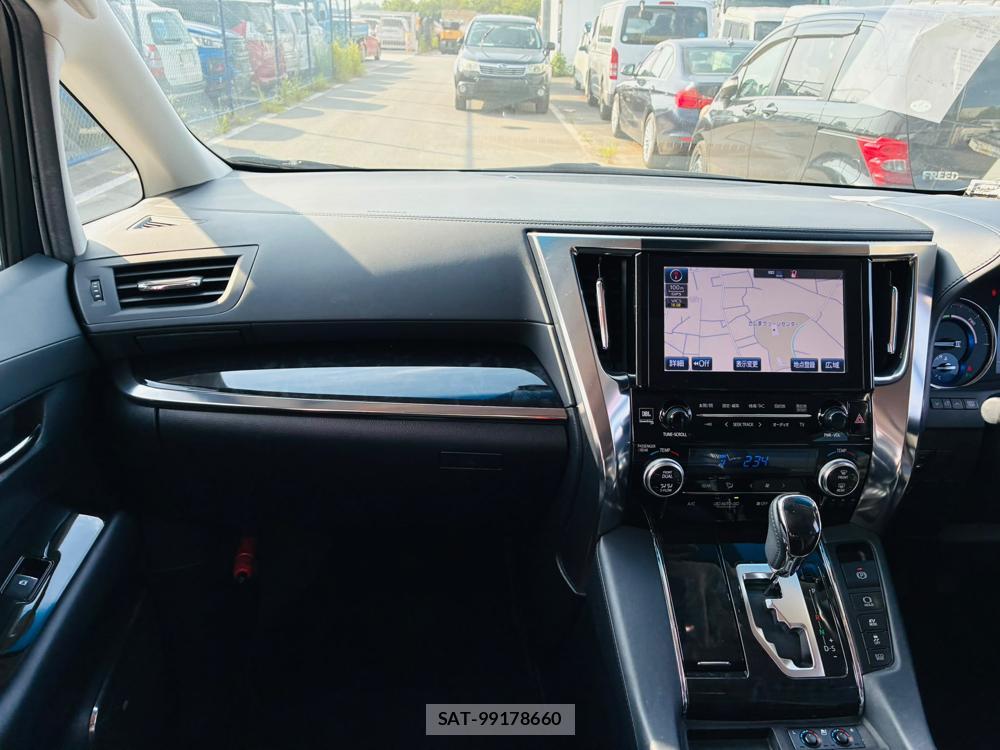 Toyota ALPHARD HYBRID 2018-07 7952452-17