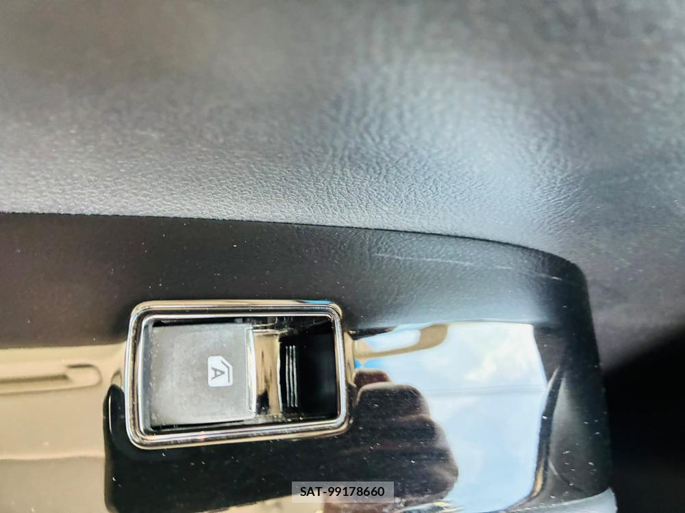 Toyota ALPHARD HYBRID 2018-07 7952452-23