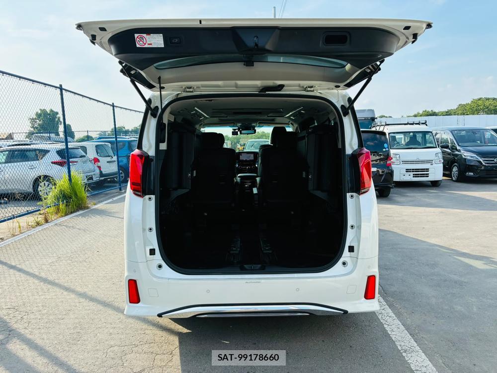 Toyota ALPHARD HYBRID 2018-07 7952452-26