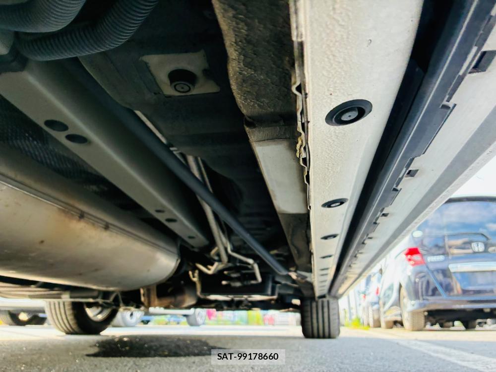 Toyota ALPHARD HYBRID 2018-07 7952452-37