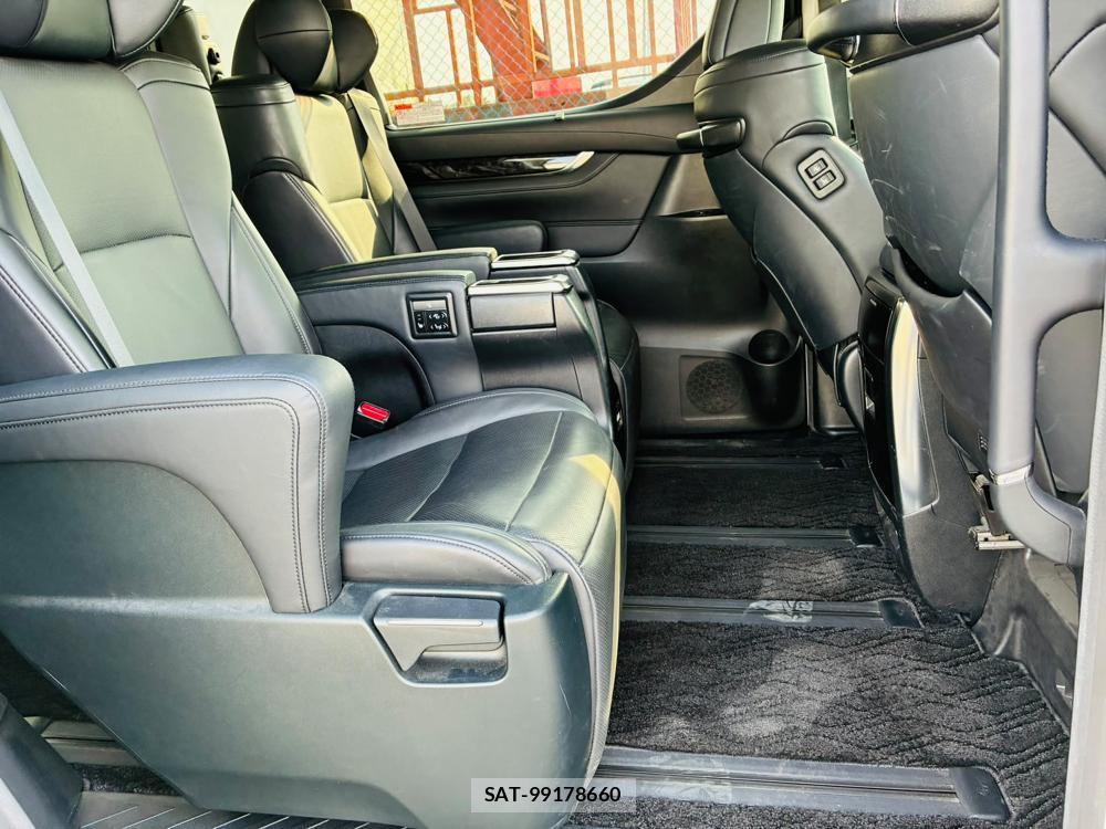 Toyota ALPHARD HYBRID 2018-07 7952452-8
