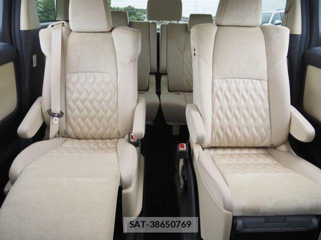 Toyota ALPHARD HYBRID 2022-04 8034299-12