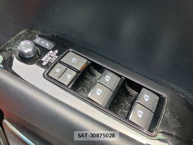 Toyota ALPHARD HYBRID 2019-02 8034306-15