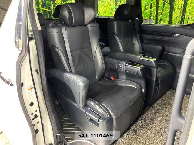 Toyota ALPHARD HYBRID 2019-06 8034301-9
