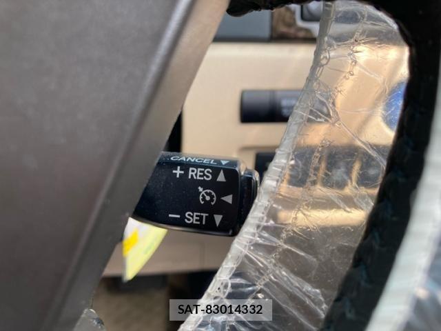 Toyota ALPHARD HYBRID 2014-08 8072735-20