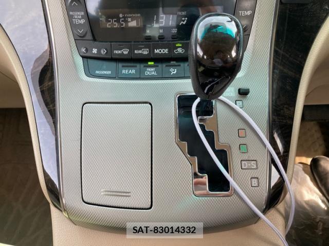 Toyota ALPHARD HYBRID 2014-08 8072735-25