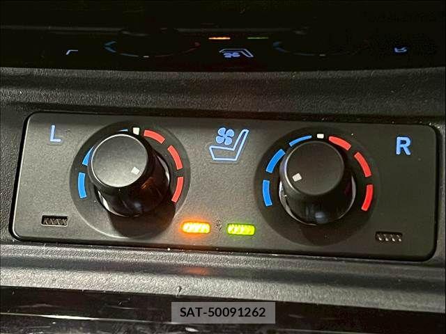 Toyota ALPHARD HYBRID 2021-11 8072732-9