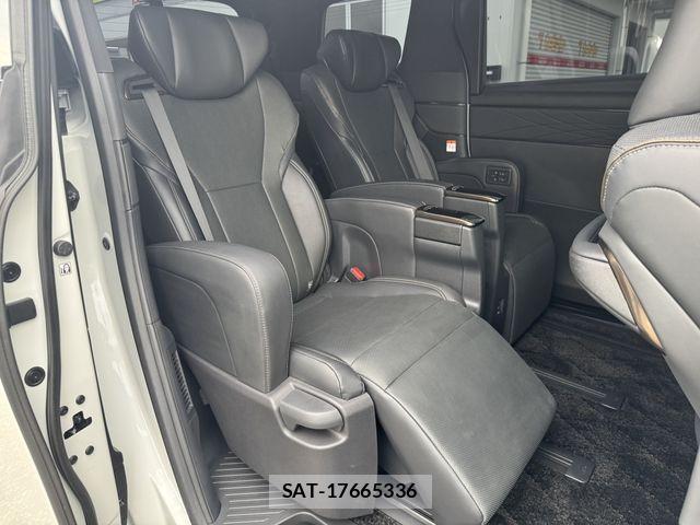 Toyota ALPHARD HYBRID 2023-12 8072728-23