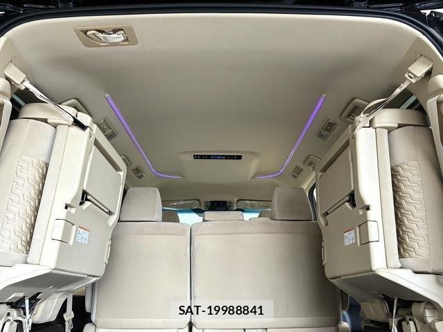 Toyota ALPHARD HYBRID 2018-01 8072734-11