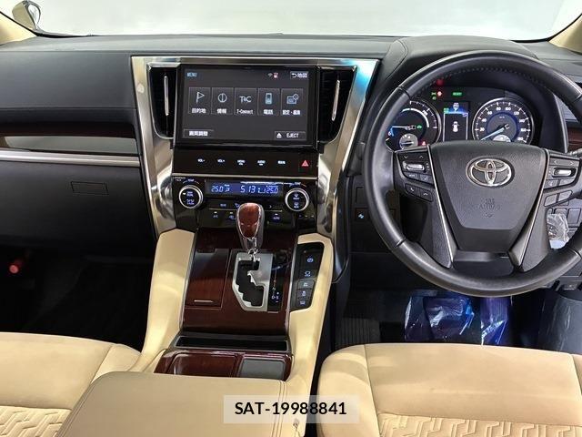Toyota ALPHARD HYBRID 2018-01 8072734-18