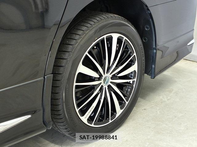 Toyota ALPHARD HYBRID 2018-01 8072734-21