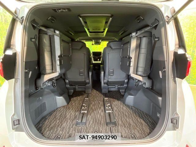 Toyota ALPHARD HYBRID 2023-12 8097857-11