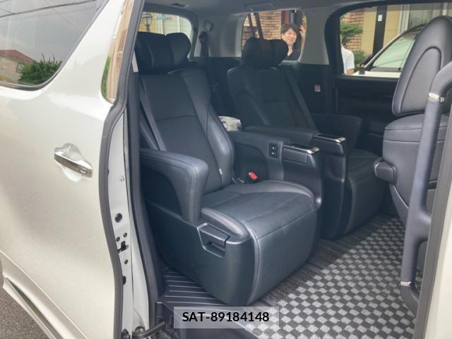 Toyota ALPHARD HYBRID 2022-07 8097860-10