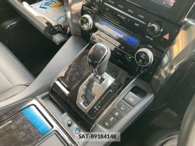 Toyota ALPHARD HYBRID 2022-07 8097860-16