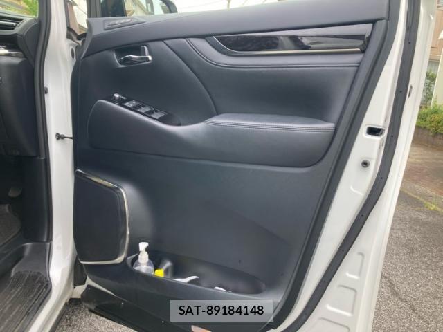 Toyota ALPHARD HYBRID 2022-07 8097860-6