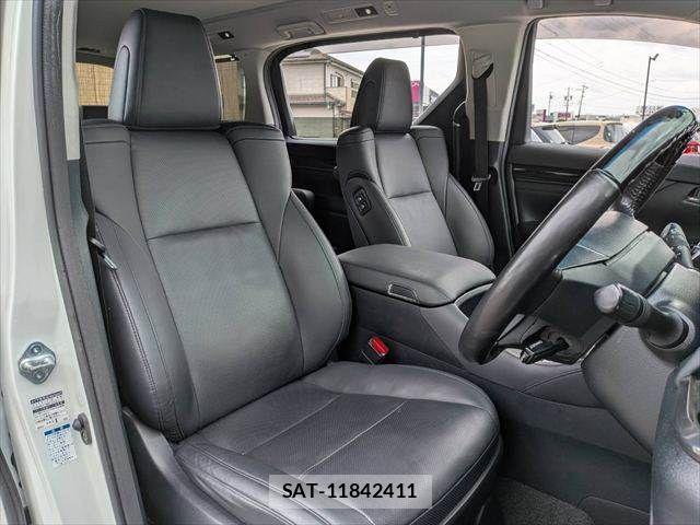 Toyota ALPHARD HYBRID 2021-06 8097875-8