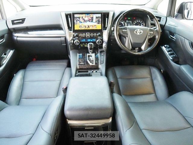 Toyota ALPHARD HYBRID 2021-05 8097862-12