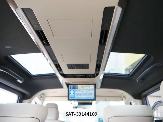 Toyota ALPHARD HYBRID 2023-08 8097853-11