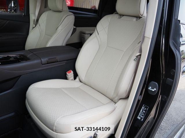 Toyota ALPHARD HYBRID 2023-08 8097853-15