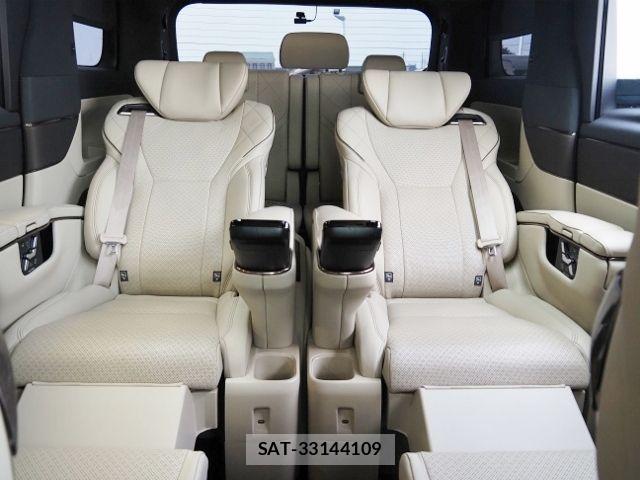Toyota ALPHARD HYBRID 2023-08 8097853-16