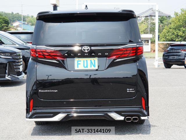 Toyota ALPHARD HYBRID 2023-08 8097853-6