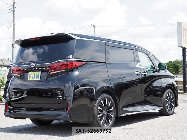 Toyota ALPHARD HYBRID 2023-07 8097847-4