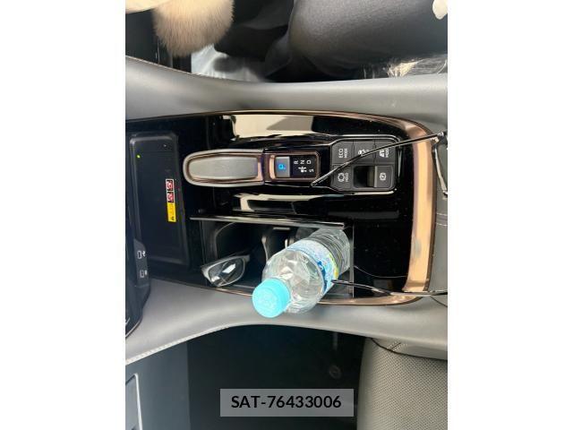 Toyota ALPHARD HYBRID 2024-09 8128755-25