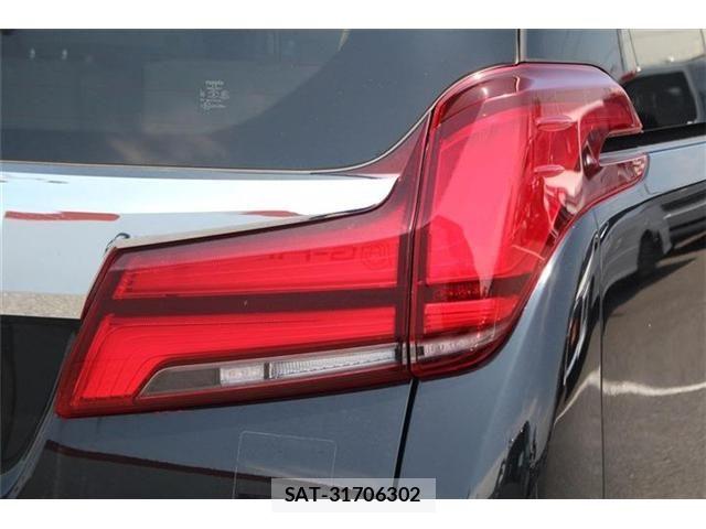 Toyota ALPHARD HYBRID 2022-07 8145423-28