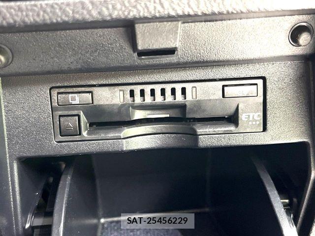 Toyota ALPHARD HYBRID 2019-10 8157902-6
