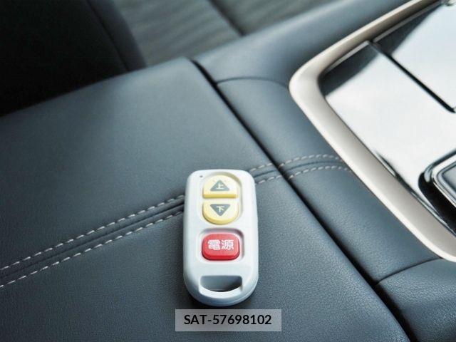 Toyota ALPHARD HYBRID 2023-10 8157901-10