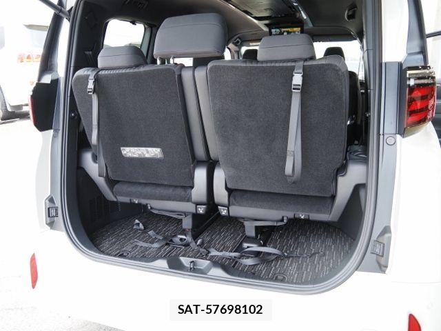 Toyota ALPHARD HYBRID 2023-10 8157901-19