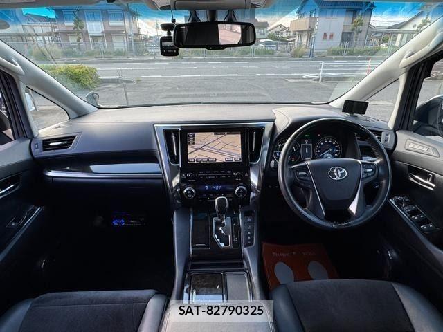 Toyota ALPHARD HYBRID 2015-11 8206183-1