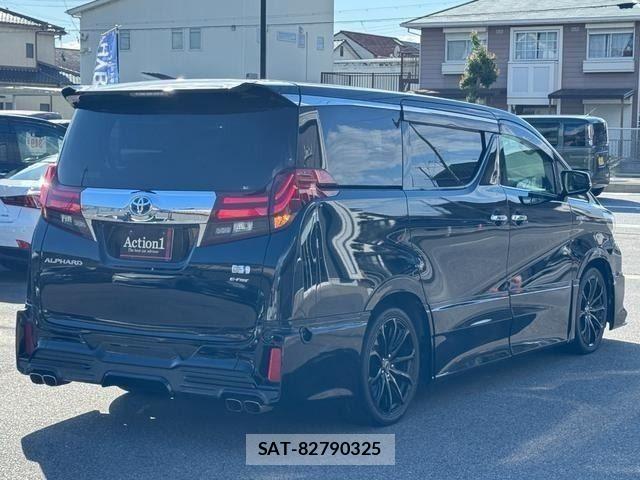 Toyota ALPHARD HYBRID 2015-11 8206183-5