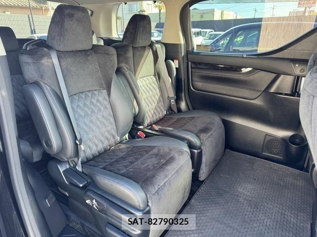 Toyota ALPHARD HYBRID 2015-11 8206183-8