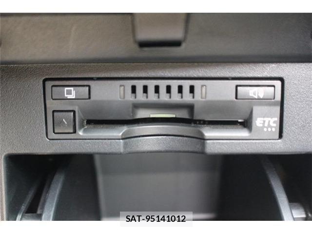 Toyota ALPHARD HYBRID 2019-04 8206181-1
