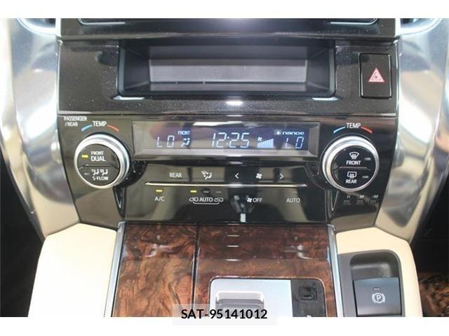 Toyota ALPHARD HYBRID 2019-04 8206181-26