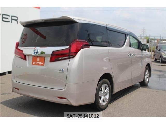 Toyota ALPHARD HYBRID 2019-04 8206181-8
