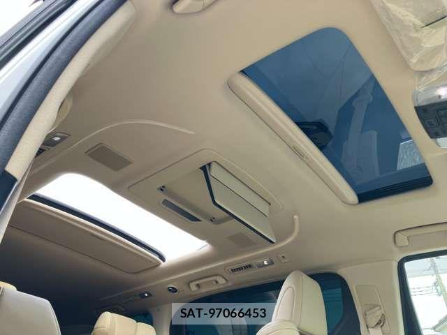 Toyota ALPHARD HYBRID 2022-03 8206171-3