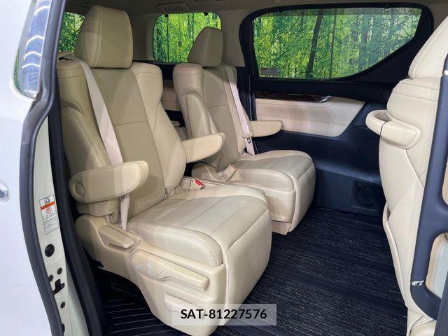 Toyota ALPHARD HYBRID 2018-03 8206182-8