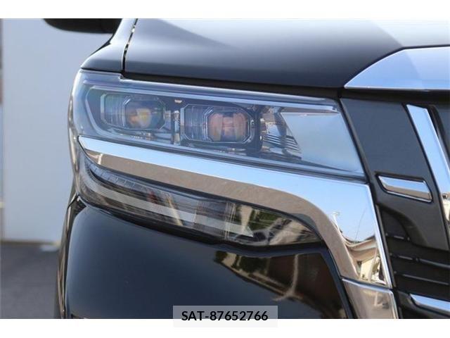 Toyota ALPHARD HYBRID 2018-06 8206180-11