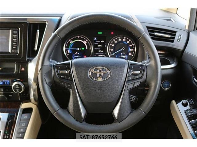 Toyota ALPHARD HYBRID 2018-06 8206180-15