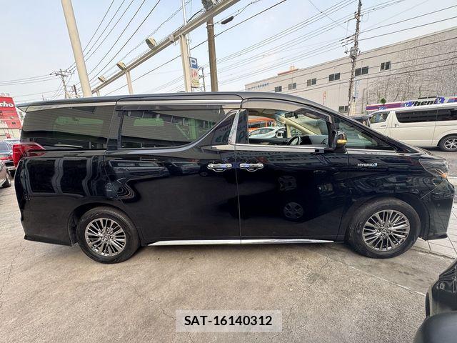 Toyota ALPHARD HYBRID 2021-02 8206177-5