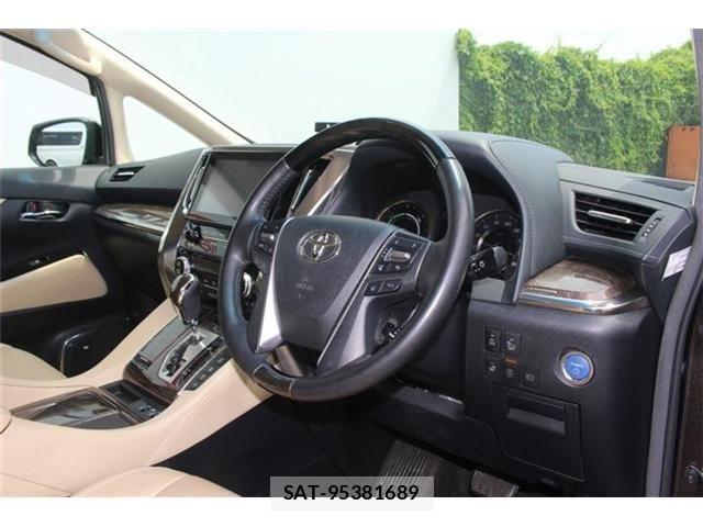 Toyota ALPHARD HYBRID 2019-06 8206174-25
