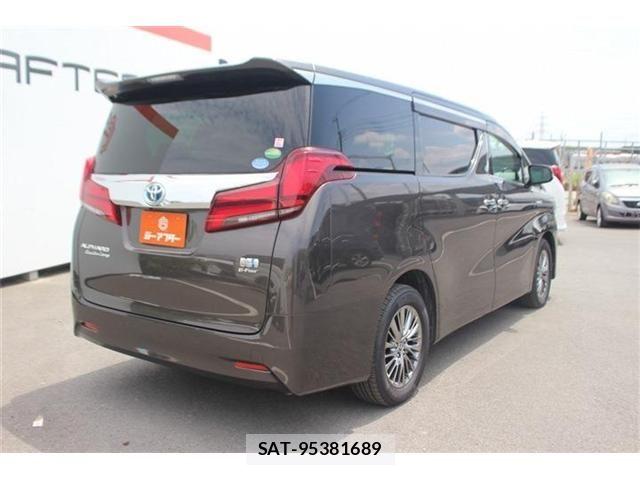 Toyota ALPHARD HYBRID 2019-06 8206174-4