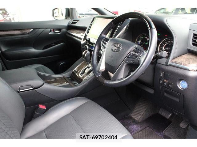 Toyota ALPHARD HYBRID 2021-09 8206170-11