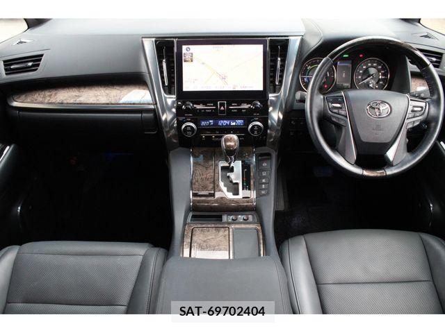 Toyota ALPHARD HYBRID 2021-09 8206170-8