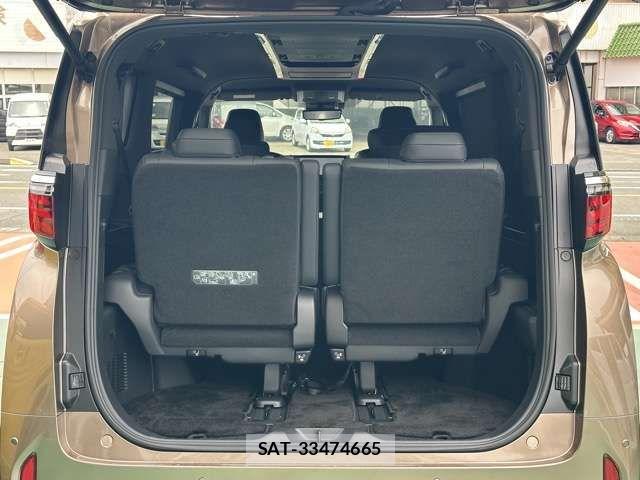 Toyota ALPHARD HYBRID 2024-11 8228801-18