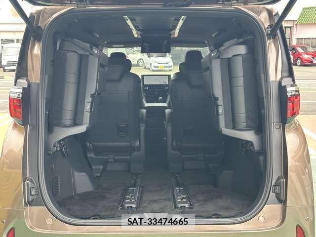Toyota ALPHARD HYBRID 2024-11 8228801-19