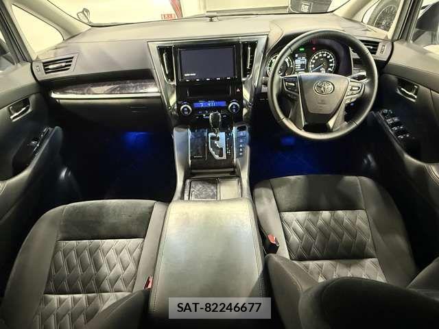 Toyota ALPHARD HYBRID 2018-05 8244543-7