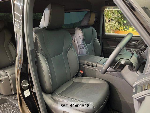Toyota ALPHARD HYBRID 2023-11 8244532-8